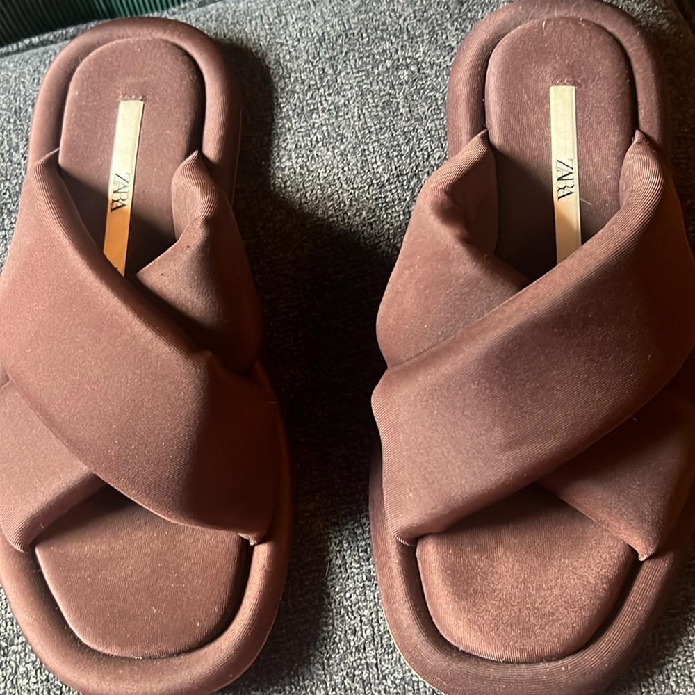 Zara Quilted Brown Sandals